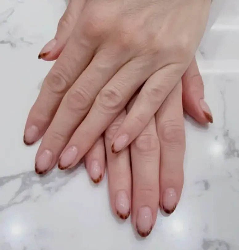 Nude Tortoise French