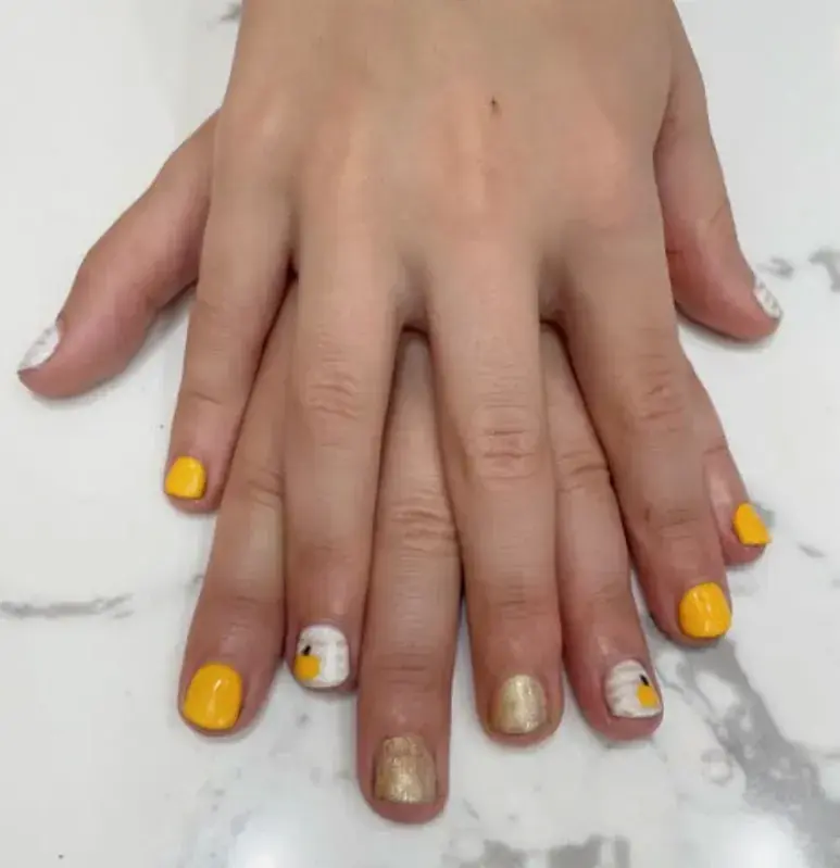 Yellow Gold Bee Honey