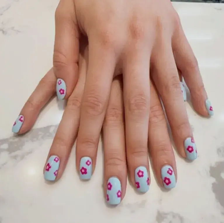 Baby Blue Hot Pink Daisies