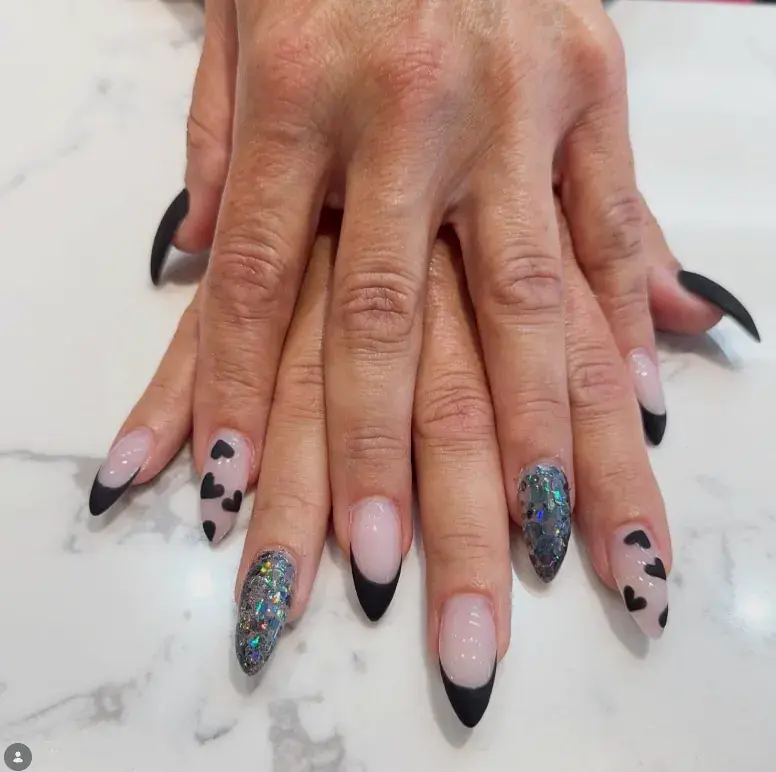 Black French Heart Glitter